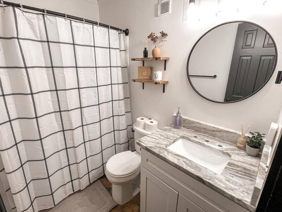 202D Summit - Completely Remodeled Modern Condo In Summit! スノーシュー エクステリア 写真